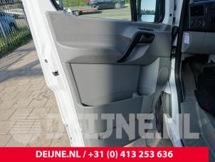 Mercedes Sprinter Tür 2-türig links O271300 foto 2