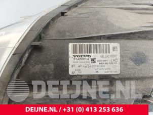 Volvo V70 Scheinwerfer rechts O271345 foto 3