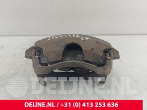 Volkswagen Caddy Remklauw (Tang) links-voor O271394 foto 2
