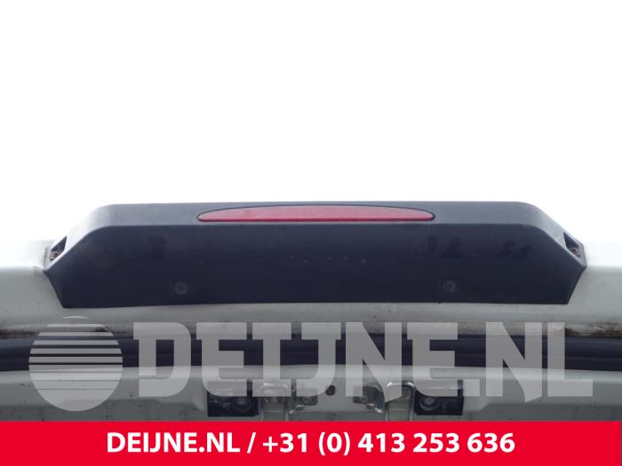 Iveco New Daily Extra Remlicht midden O271530