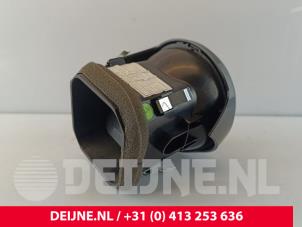 Seres 3 Dashboard vent O271580 photo 2