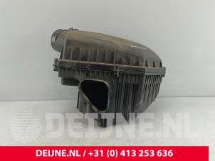 Gebruikte Luchtfilterhuis Volvo XC60 I (DZ) 2.0 D4 16V Prijs € 90,00 Margeregeling aangeboden door van Deijne Onderdelen Uden B.V.
