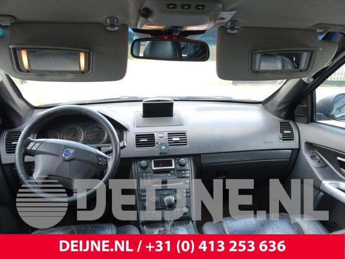 Volvo XC90 Armaturenbrett O271624