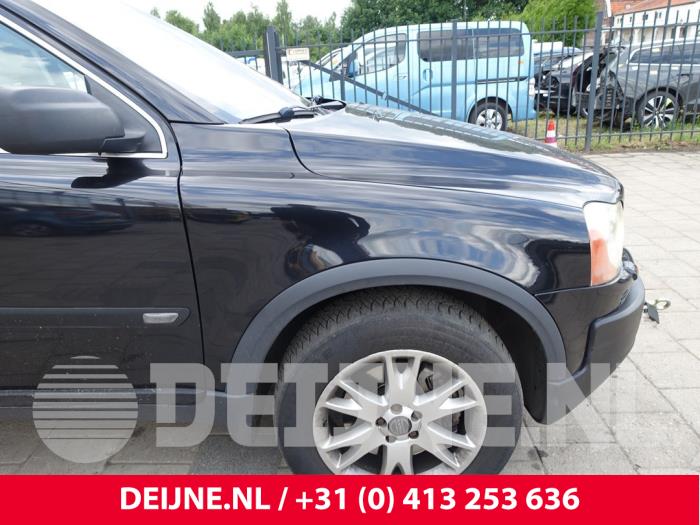 Volvo XC90 Kotflügel rechts vorne O271653