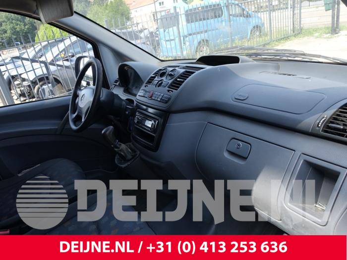 Mercedes Vito Dashboardkastje O271886