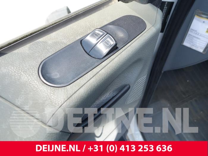 Mercedes Vito Elektrisch Raam Schakelaar O271895