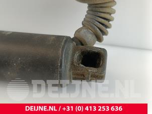 Volvo V90 Gasdämpfer links hinten O271962 foto 3