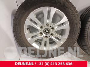 Mercedes Sprinter Felgen Set O272016 foto 2