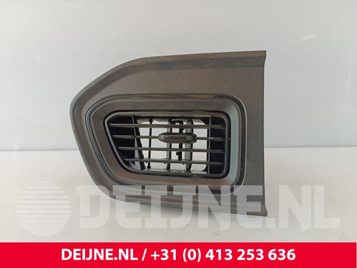 Renault Master Luftgitter Armaturenbrett O272086