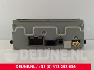 Volvo V60 Multi-media control unit O272104 photo 3