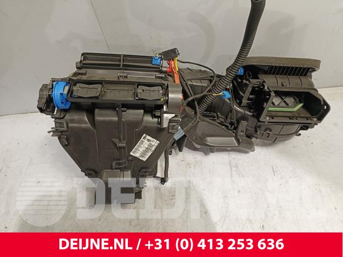 Volkswagen Caddy Heizgehäuse O272113