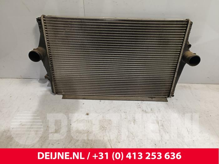 Gebruikte Intercooler Volvo S60 I (RS/HV) 2.3 T5 20V Prijs € 55,00 Margeregeling aangeboden door van Deijne Onderdelen Uden B.V.
