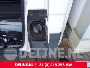 Iveco New Daily Tankklappe O272180 foto 2