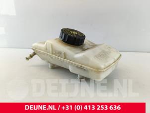 Mercedes Vito Ausgleichsbehälter O272213 foto 2