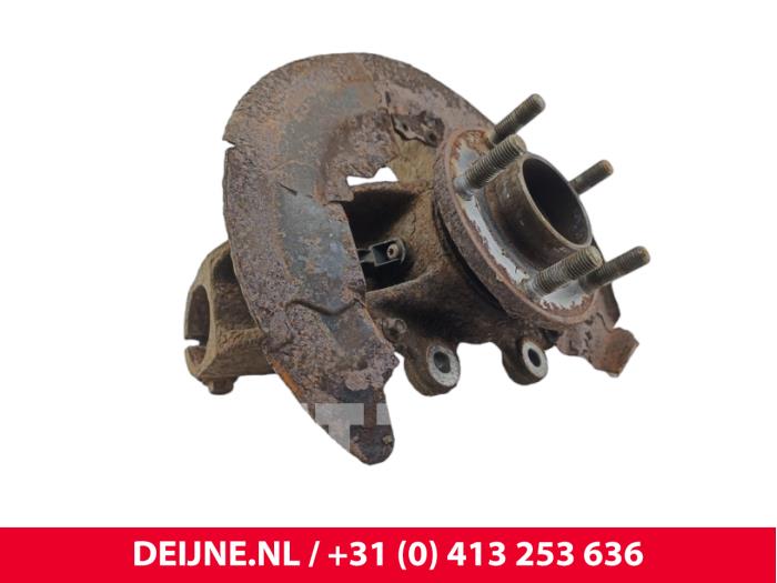 Volvo V50 Achsschenkel links vorne O272315
