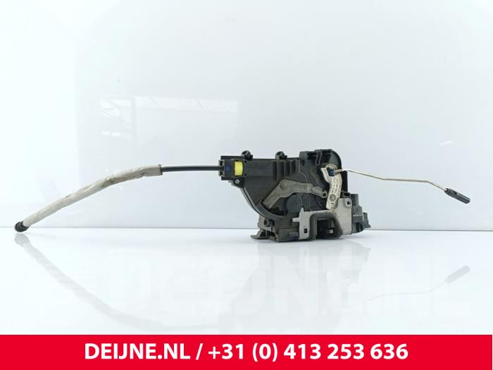 Mercedes Vito Deurslot Mechaniek 2Deurs rechts O272460
