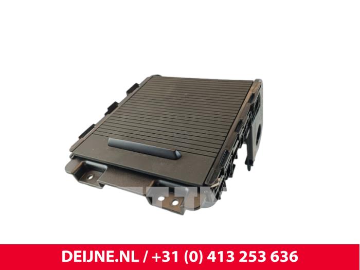 BYD Dolphin Opbergvak O272505