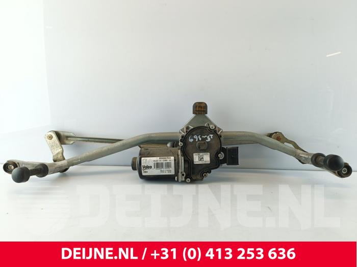 Toyota Pro-Ace Ruitenwismotor+Mechaniek O272572