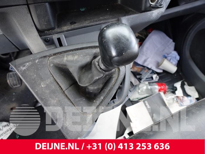Toyota Pro-Ace Versnellingspook O272579