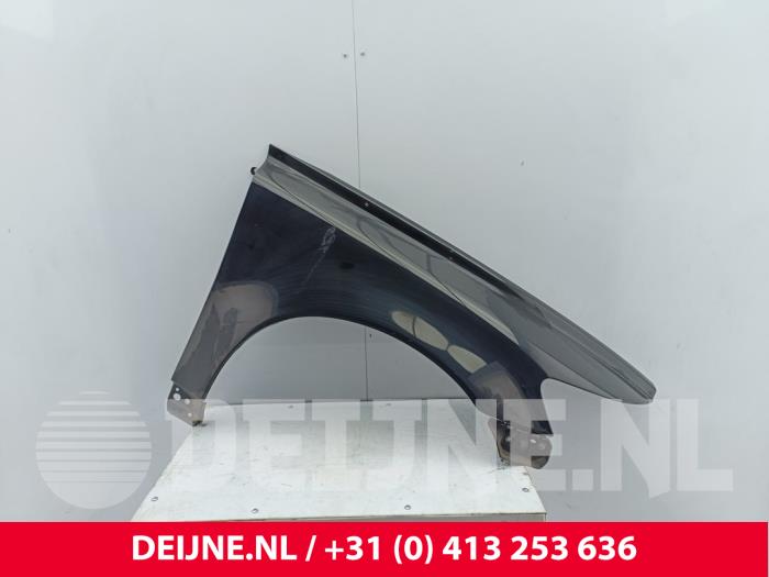 Volvo V50 Kotflügel rechts vorne O272775