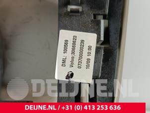 Volvo V70 Interior lighting, front O272826 photo 3