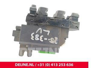 Volvo V70 Electric window switch O272835 photo 2