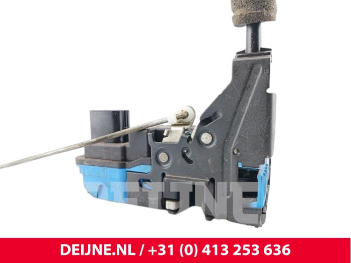 Volvo V70 Türschlossmechanik 4-türig links vorne O272882