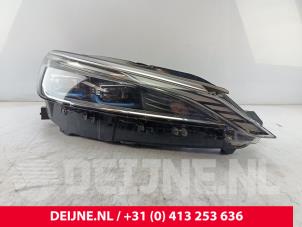 Gebruikte Koplamp rechts BYD Atto 3 60kWh Prijs € 423,50 Inclusief btw aangeboden door van Deijne Onderdelen Uden B.V.