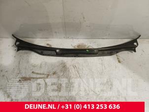 Gebruikte Paravan Volkswagen Caddy IV 2.0 TDI 75 Prijs € 48,40 Inclusief btw aangeboden door van Deijne Onderdelen Uden B.V.