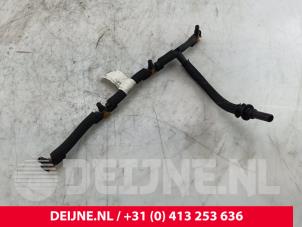 Gebruikte Brandstof retourleiding Ford Transit Connect (PJ2) 1.5 EcoBlue Prijs € 30,25 Inclusief btw aangeboden door van Deijne Onderdelen Uden B.V.