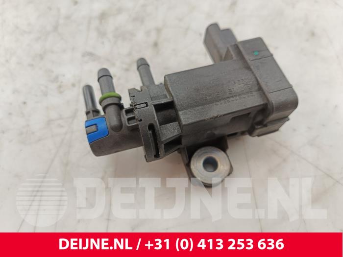 Gebruikte Turbodrukregelaar Peugeot Expert (V1/VA/VB/VE/VF/VT/VY) 2.0 Blue HDi 120 16V Prijs € 42,35 Inclusief btw aangeboden door van Deijne Onderdelen Uden B.V.