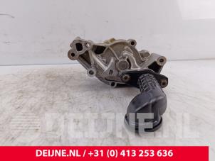 Peugeot Expert Oliepomp O273019 foto 2