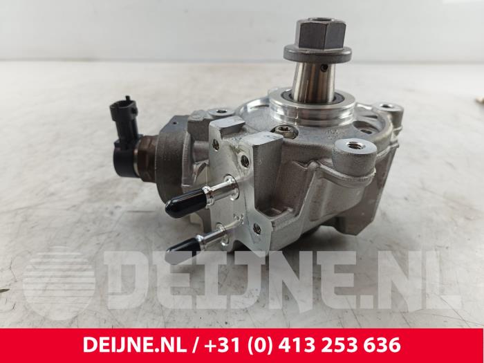 Opel Vivaro Brandstofpomp Mechanisch O273040