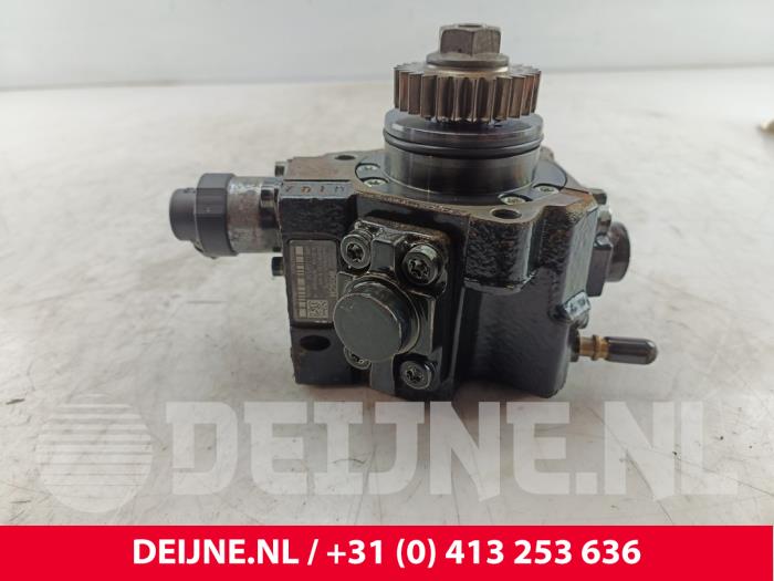 Renault Trafic Brandstofpomp Mechanisch O273045