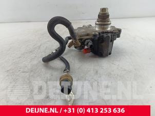 Mercedes Vito Mechanical fuel pump O273077 photo 2