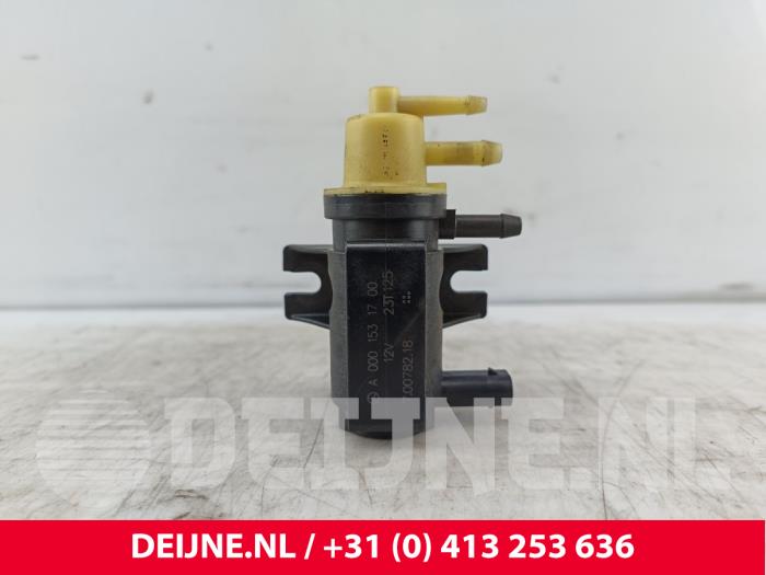 Gebruikte Overdrukklep Turbo Mercedes Vito (447.6) 2.2 114 CDI 16V Prijs € 30,25 Inclusief btw aangeboden door van Deijne Onderdelen Uden B.V.