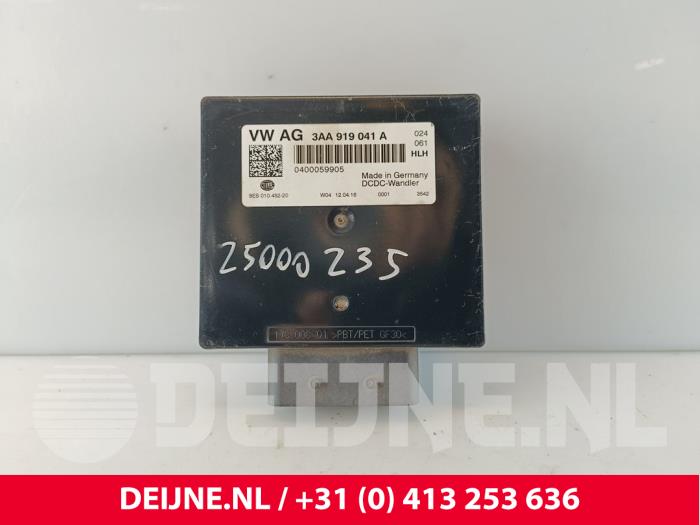 Volkswagen Caddy Spanningsregelaar O273114