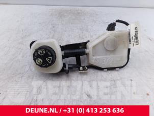 Gebruikte Hoofdremcilinder Polestar Polestar 2 78kWh Long Range Single Motor Prijs € 242,00 Inclusief btw aangeboden door van Deijne Onderdelen Uden B.V.