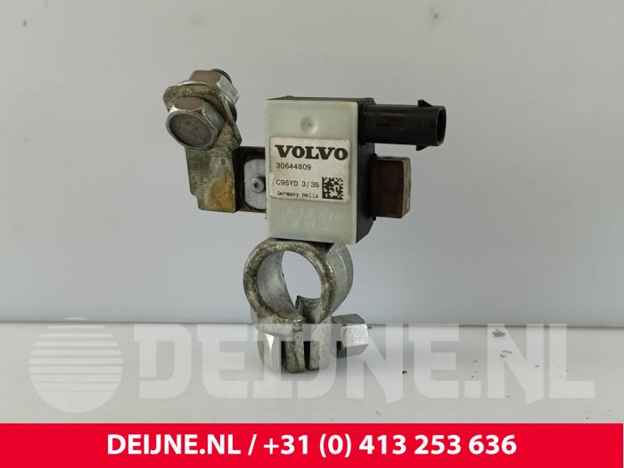 Volvo V40 Accupool O273205