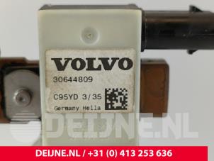 Volvo V40 Accupool O273205 foto 3