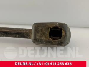 Volvo V40 Gasdämpfer links hinten O273236 foto 2