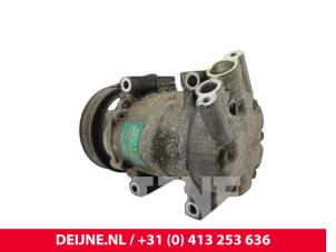 Renault Kangoo Air conditioning pump O273330 photo 2