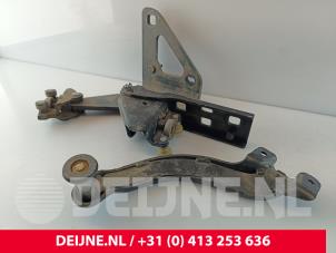 Renault Trafic Schiebetürrolle rechts O273451 foto 2