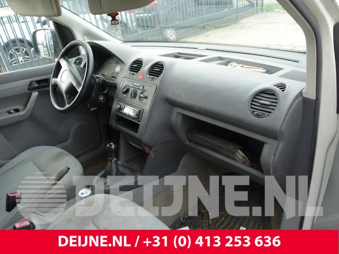 Volkswagen Caddy Armaturenbrett O273487
