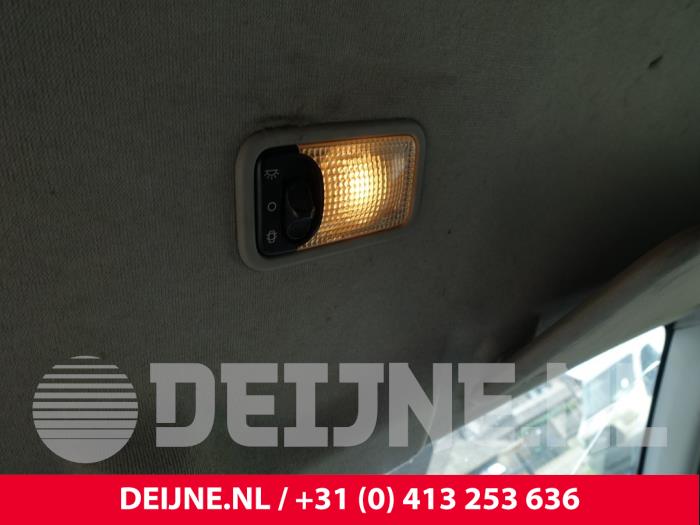 Peugeot Partner Interior lighting, front O273569