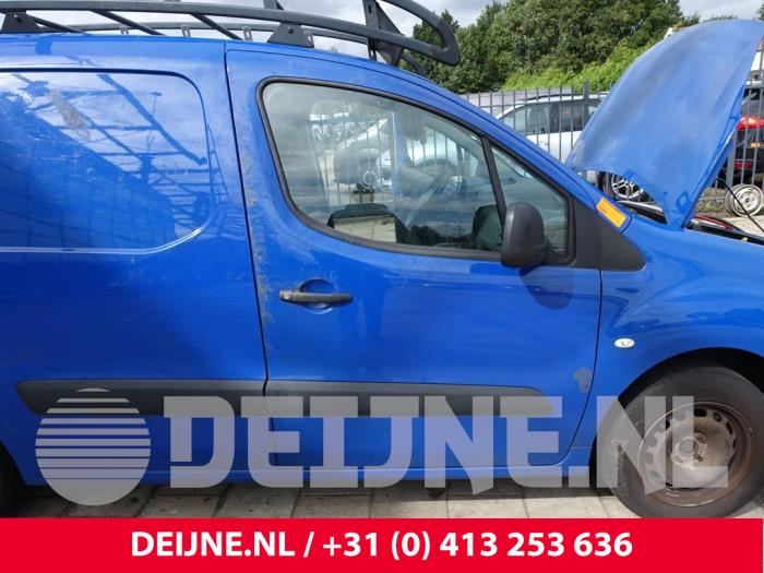 Peugeot Partner Door 2-door, right O273587