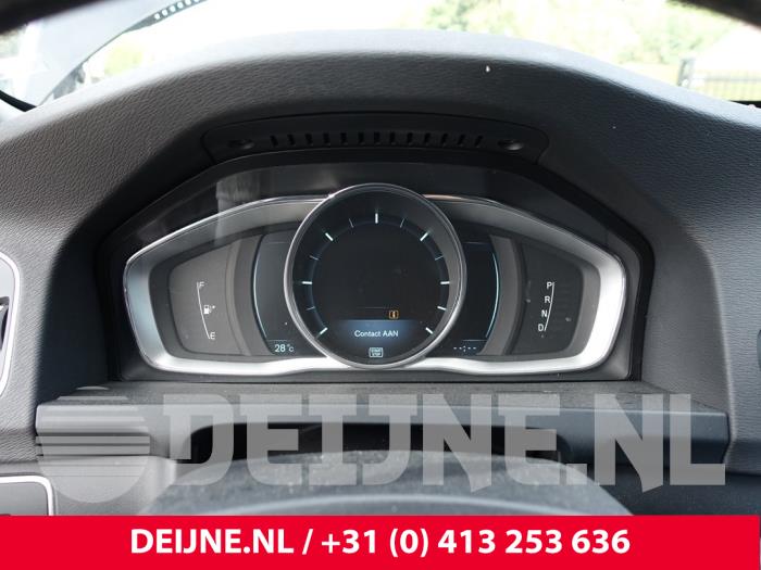 Volvo V60 Tacho - Kombiinstrument KM O273670