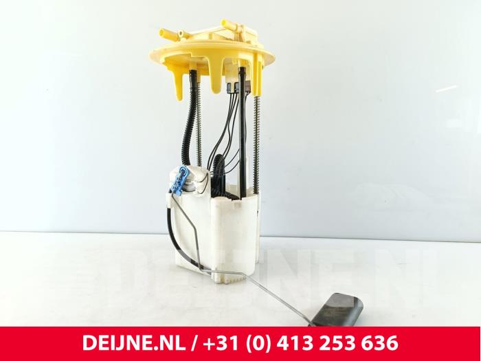 Gebruikte Tank element Pomp Peugeot Partner (EA//EF/EN/EU) 1.5 BlueHDi 100 Prijs € 54,45 Inclusief btw aangeboden door van Deijne Onderdelen Uden B.V.