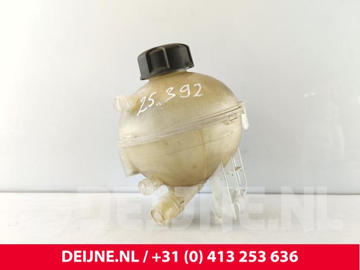 Peugeot Partner Expansion vessel O273846