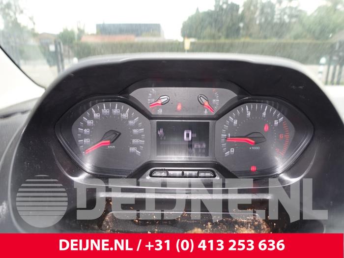 Peugeot Partner Tacho - Kombiinstrument KM O273851